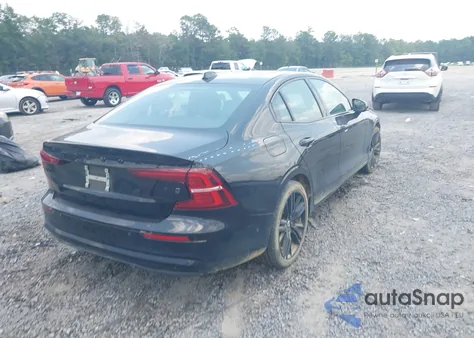 2024 Volvo S60 B5 Plus Black Edition из США, поврежденный, VIN 7JRL12TH3RG308261